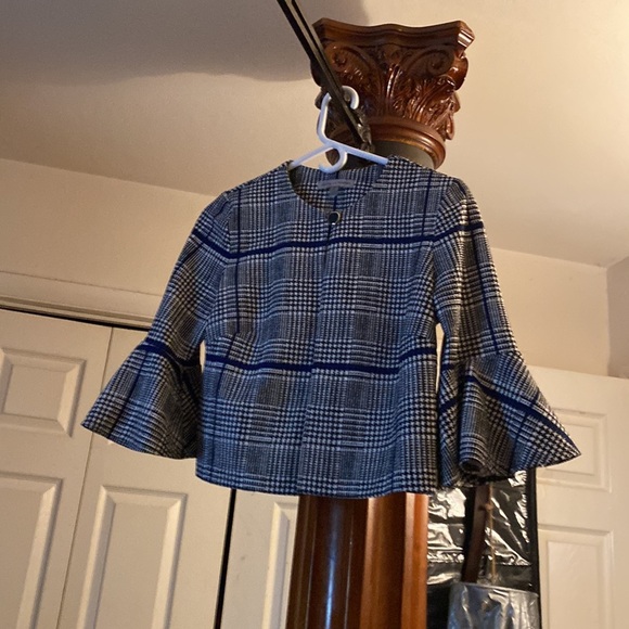 Black and white coverlet jacket bell sleeves - Picture 7 of 8